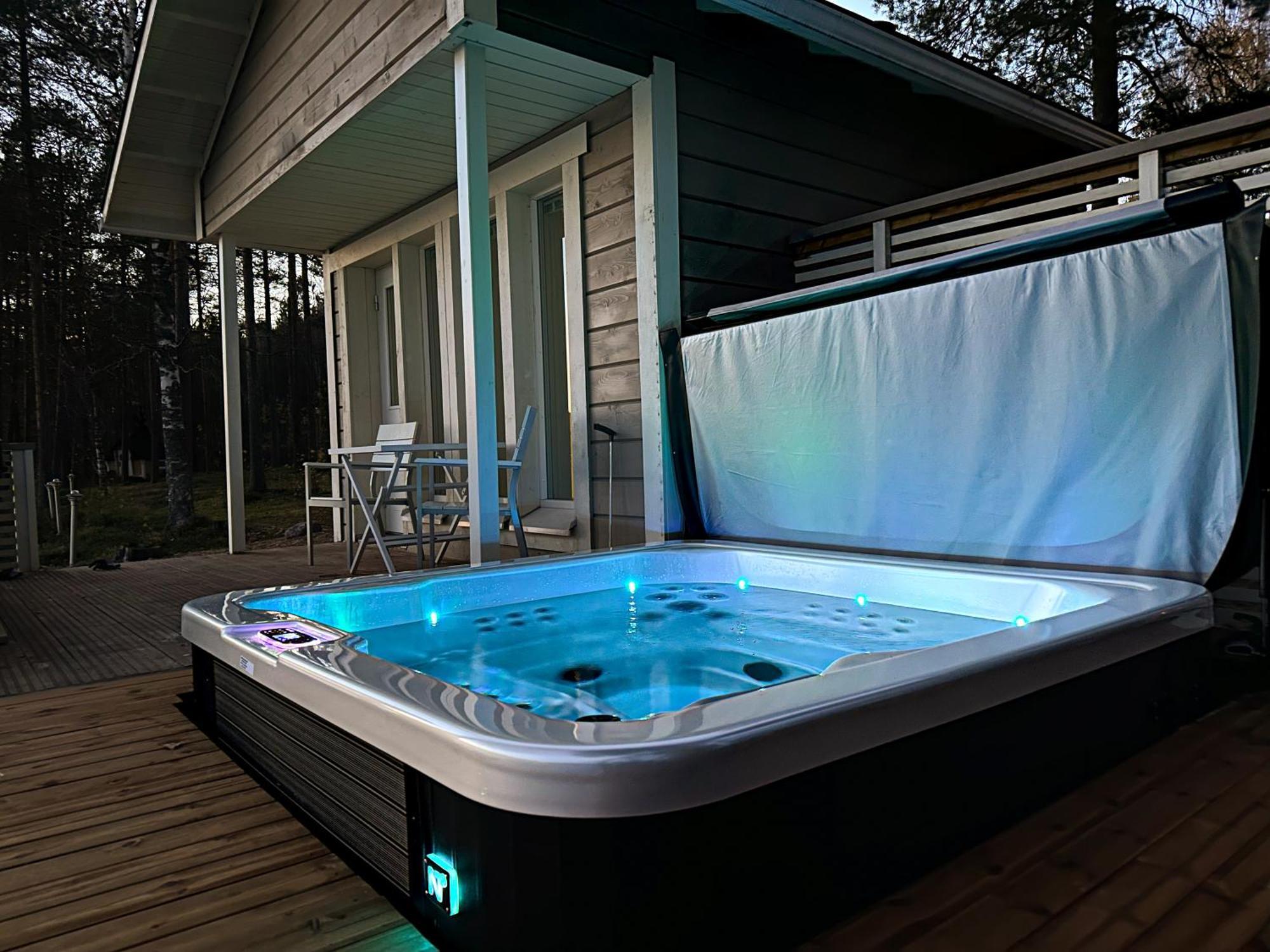 Luxurious Villa Kinos With Jacuzzi ロヴァニエミ エクステリア 写真